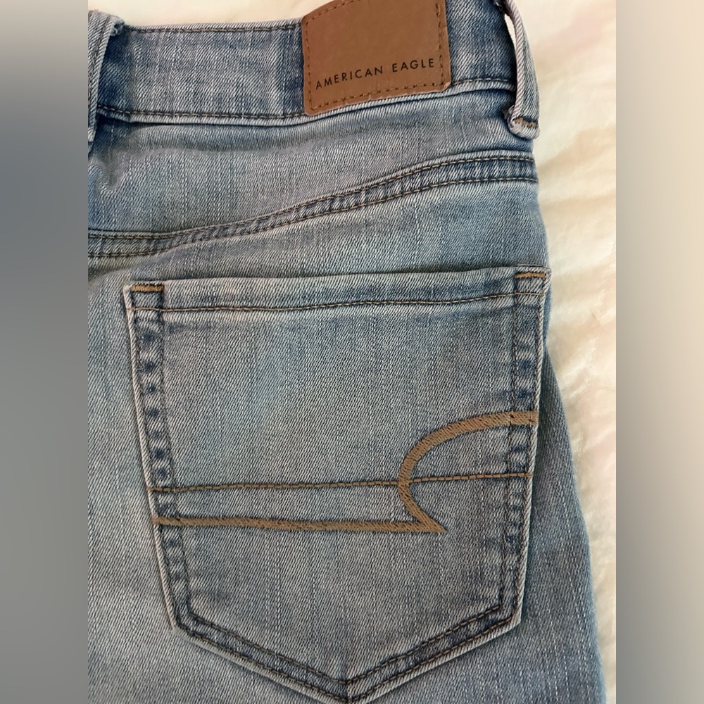 American Eagle Outfitters Light Blue Jean Stretch Shorts Size 2 - Picture 10 of 10